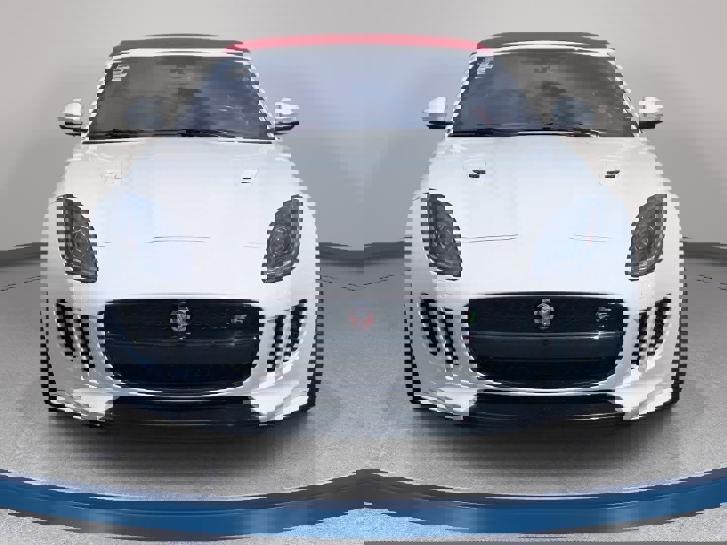 Used 2017 Jaguar F-TYPE R image 2