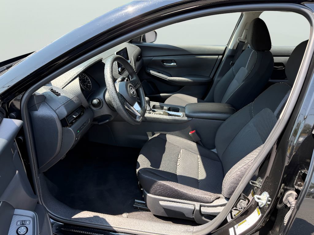 Used 2025 Nissan Sentra SV FWD image 10