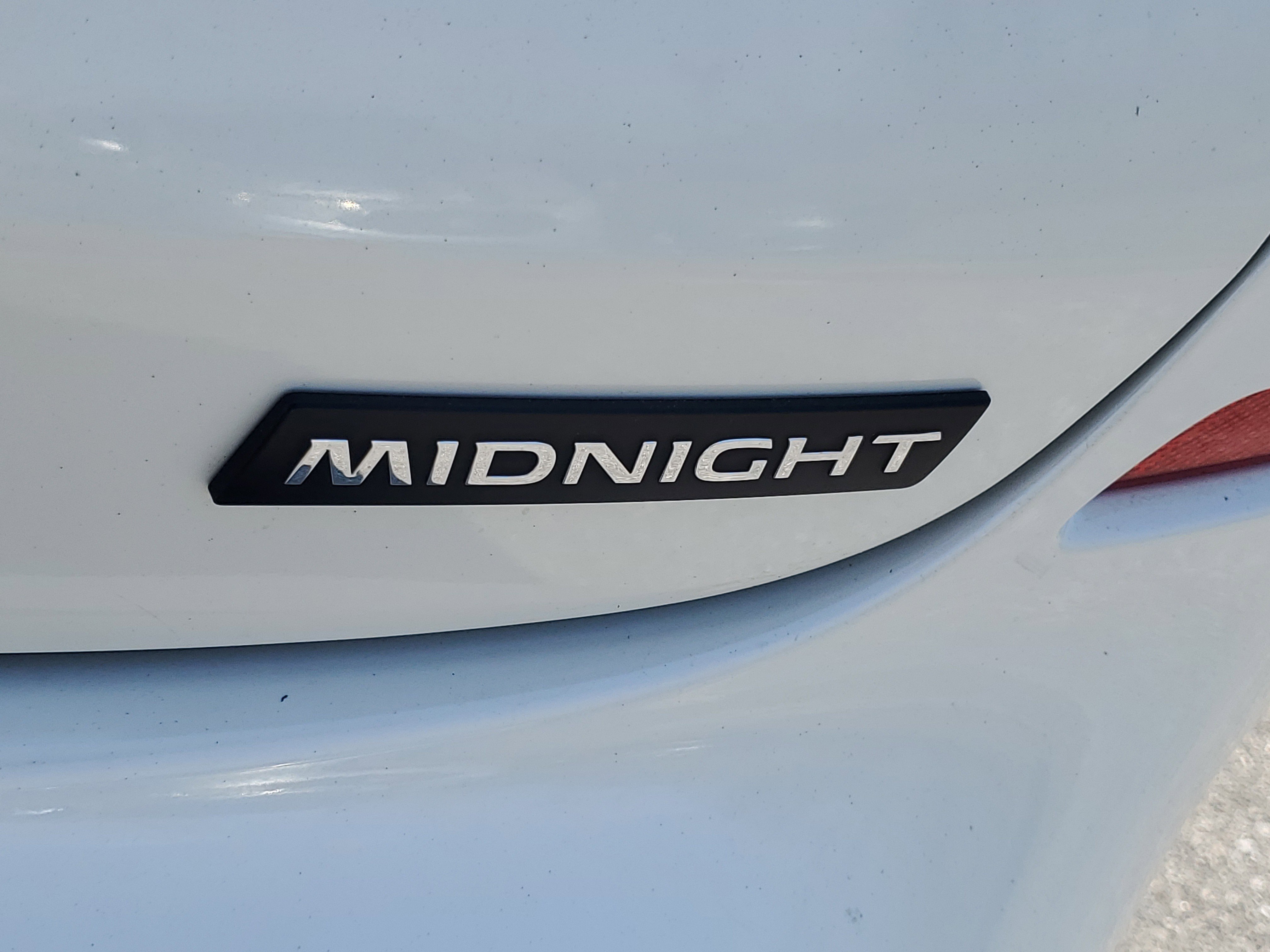 Used 2022 Nissan Murano SV w/ SV Midnight Edition Package image 11