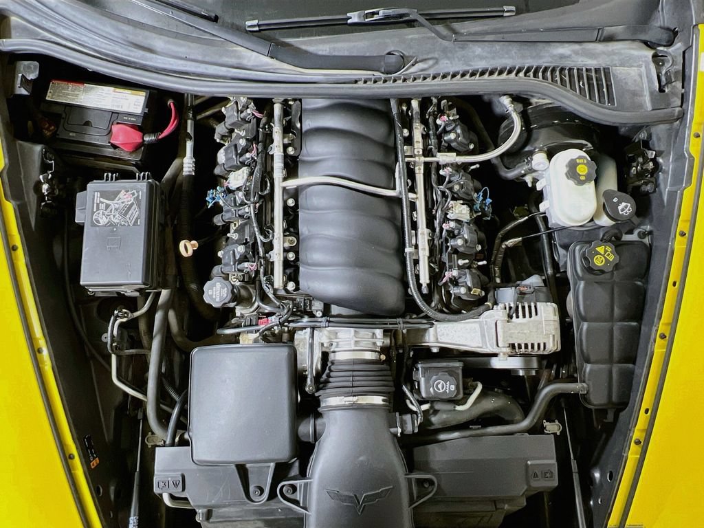 Used 2013 Chevrolet Corvette Coupe RWD image 23