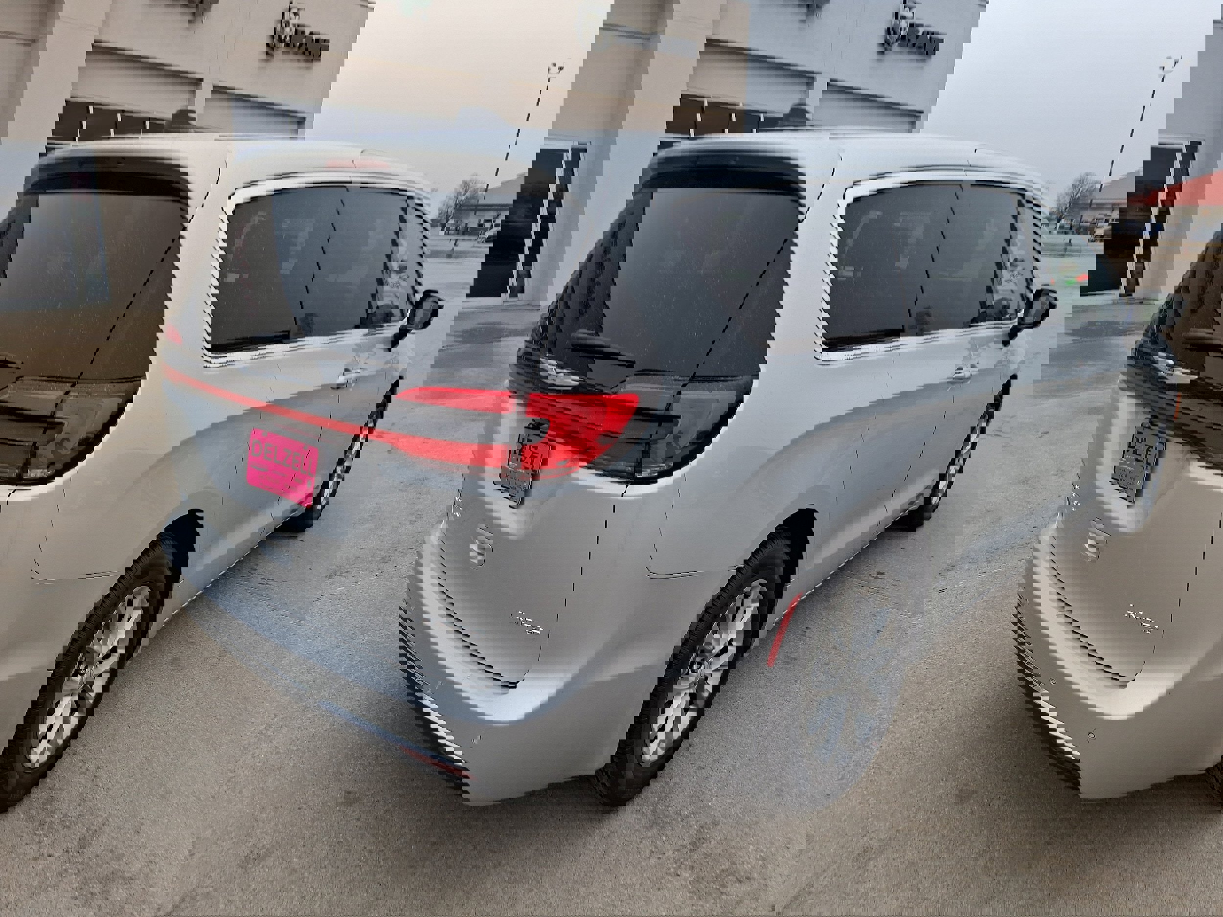 New 2026 Chrysler Pacifica Limited image 8