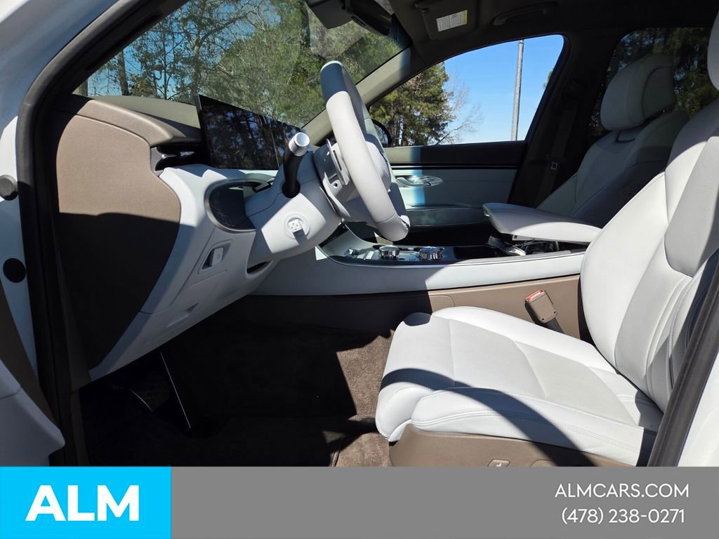 Used 2026 Genesis Electrified GV70 Advanced image 4