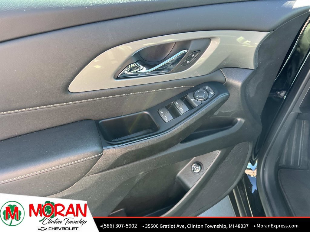 Certified 2023 Chevrolet Traverse LT FWD image 16