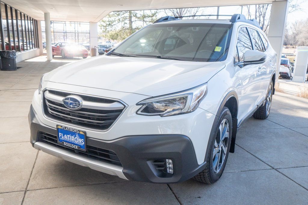 Used 2022 Subaru Outback Limited XT image 3