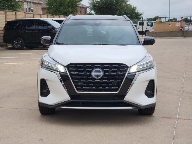Used 2023 Nissan Kicks SR FWD image 10