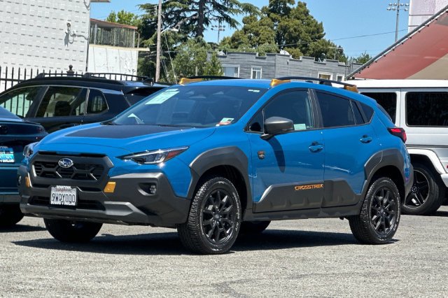 Used 2025 Subaru Crosstrek 2.5i Wilderness w/ Crosstrek Mirror Package AWD/4WD image 8