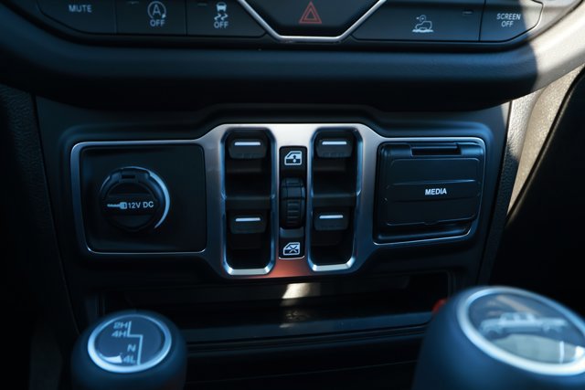 New 2026 Jeep Gladiator Sahara image 19