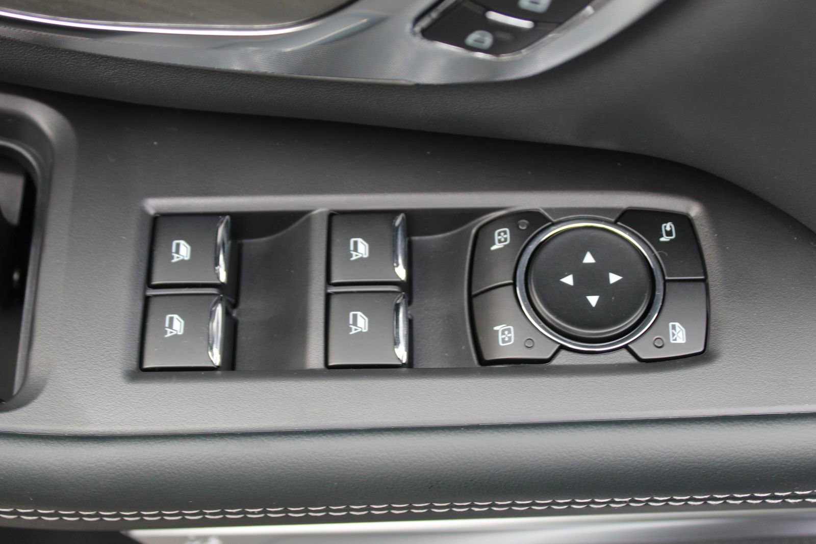 New 2025 Ford Expedition Max Platinum w/ Driver's Package image 20