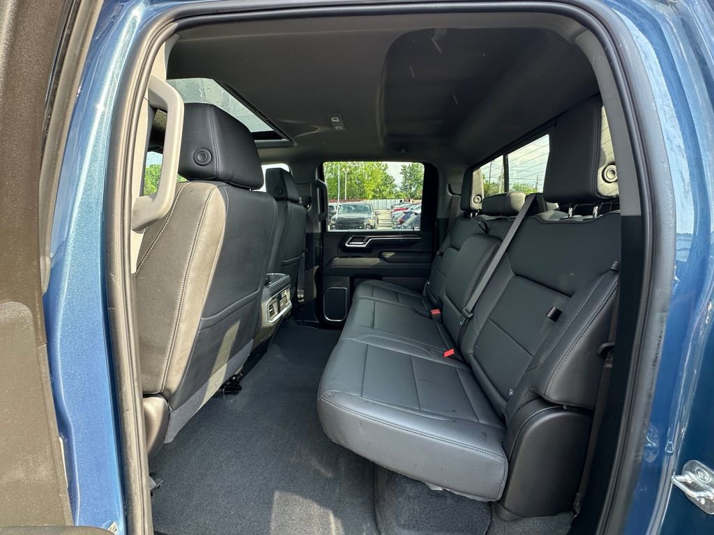 Used 2025 Chevrolet Silverado 2500 LTZ w/ LTZ Premium Package AWD/4WD image 25