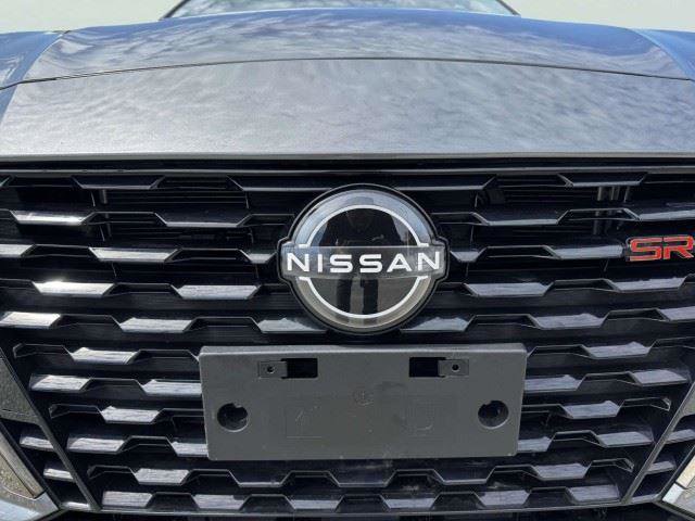 Used 2023 Nissan Altima 2.5 SR FWD image 12