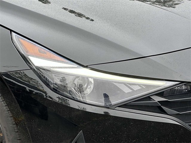 Used 2021 Hyundai Elantra SEL w/ Convenience Package image 8