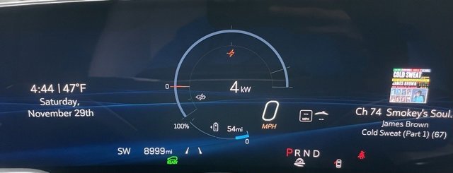 Used 2024 Cadillac Lyriq Luxury image 22