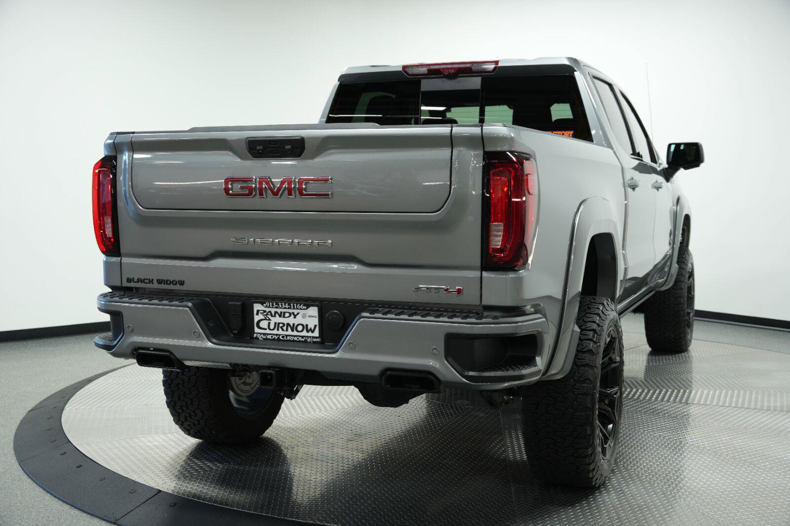 Used 2025 GMC Sierra 1500 AT4 w/ AT4 Premium Package AWD/4WD image 11