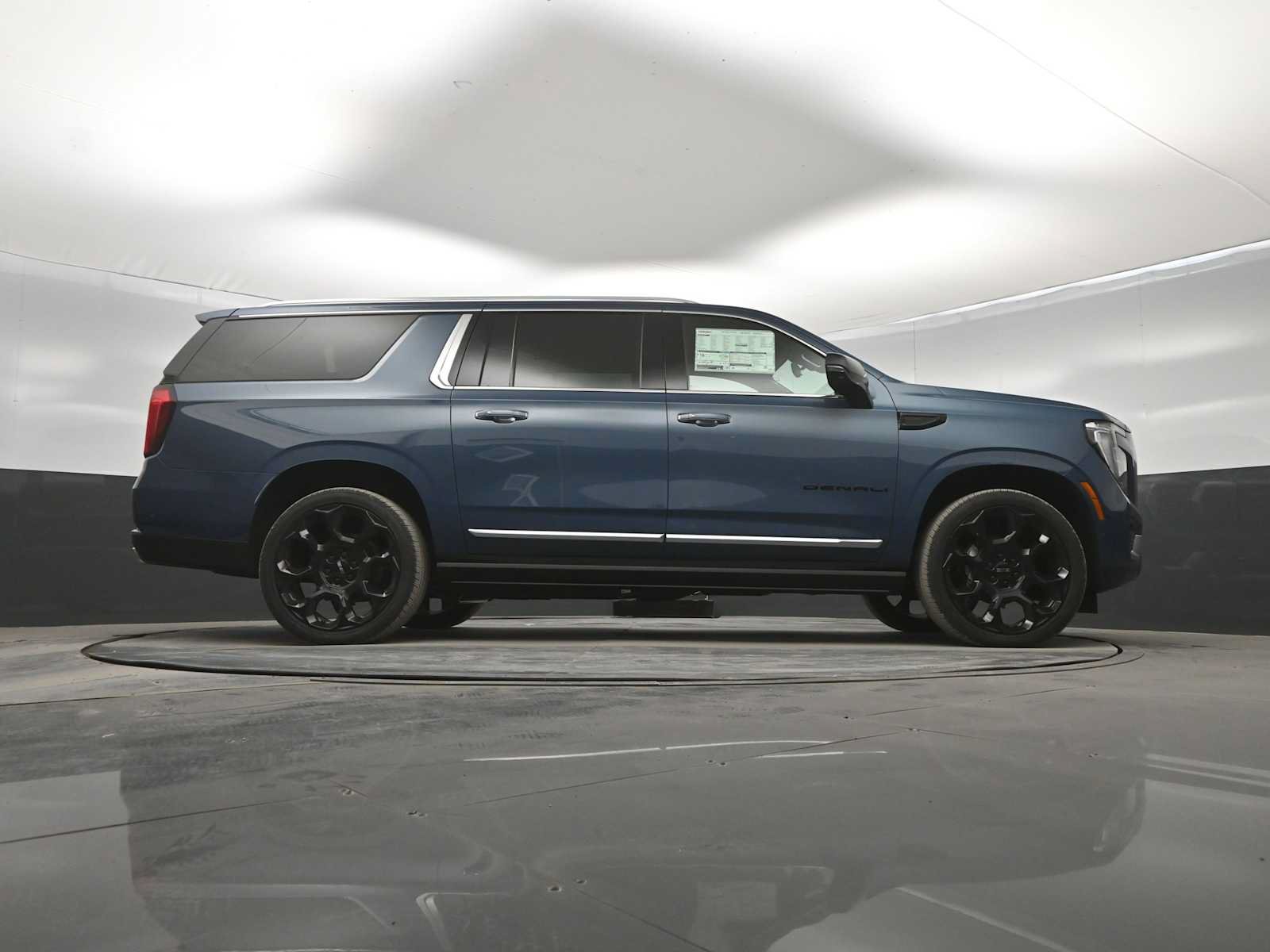 New 2026 GMC Yukon XL Denali w/ Denali Reserve Package AWD/4WD image 36