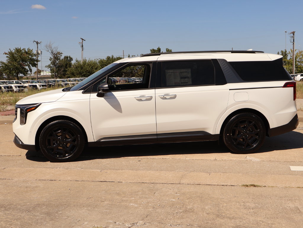 New 2027 Kia Carnival SX w/ Dark Edition Package FWD image 4