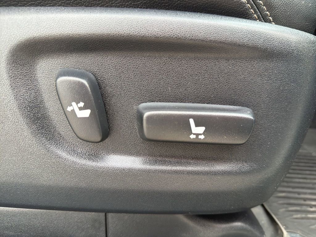 Used 2018 Toyota 4Runner Limited image 31