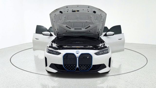 Used 2024 BMW i4 eDrive40 RWD image 13