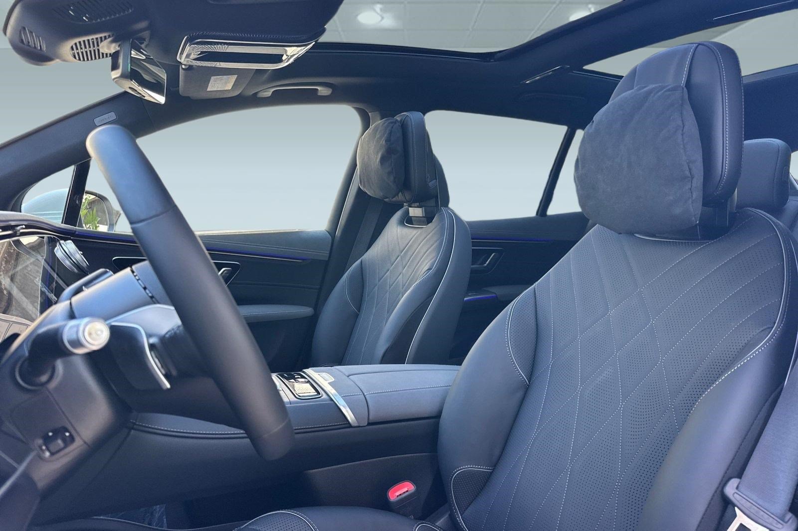 New 2026 Mercedes-Benz EQS 550 4MATIC SUV image 5