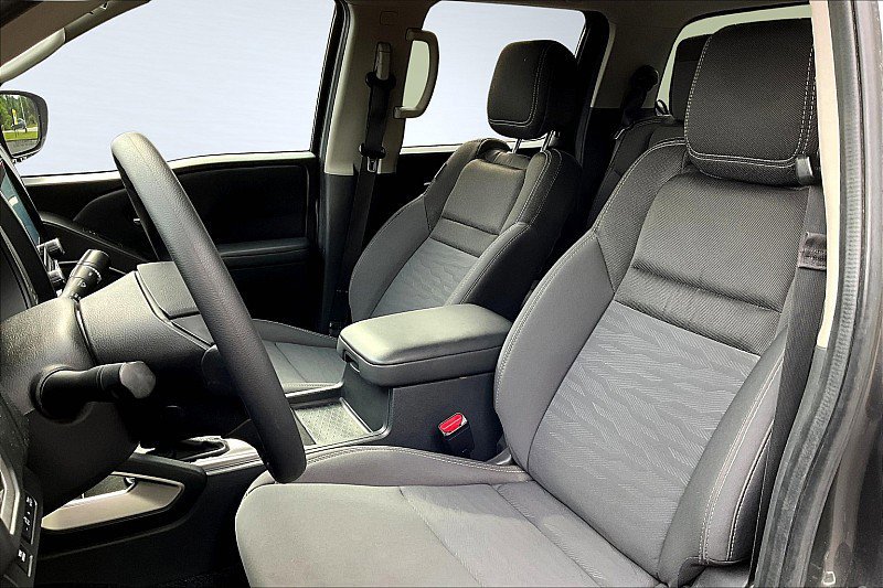 Used 2022 Nissan Frontier SV w/ Technology Package image 27