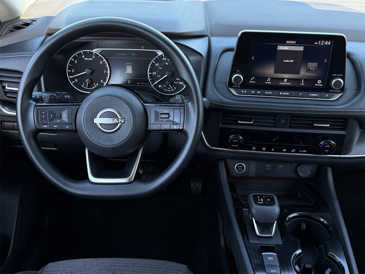 Used 2023 Nissan Rogue SV image 11