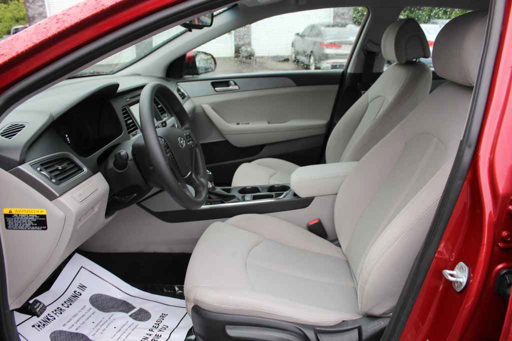 Used 2017 Hyundai Sonata SE image 22