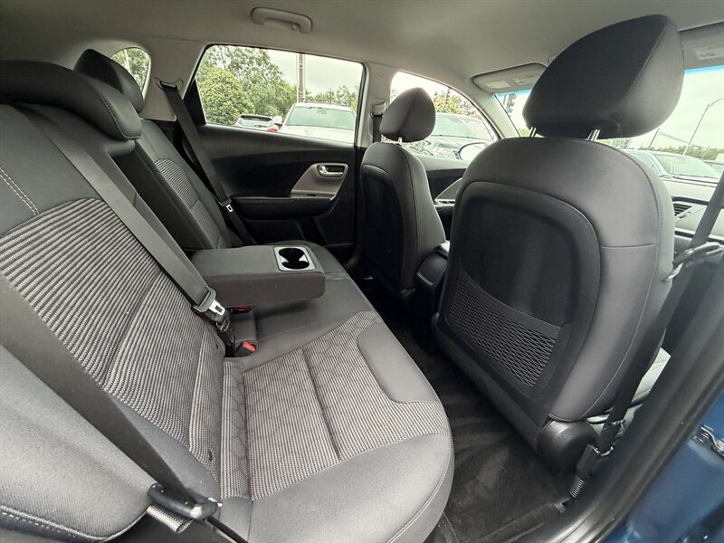 Used 2019 Kia Niro LX FWD image 12