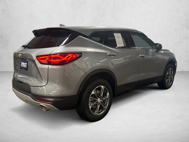 Used 2026 Chevrolet Blazer LT FWD image 4