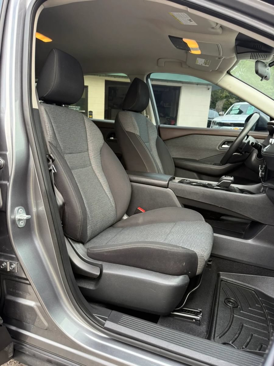 Used 2021 Nissan Rogue SV AWD/4WD image 19