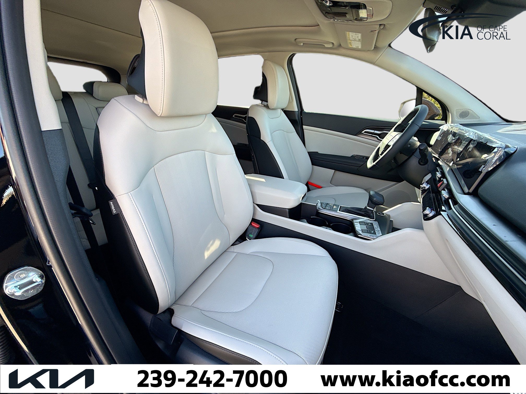 New 2026 Kia Sportage EX w/ EX Panorama Roof Package image 16