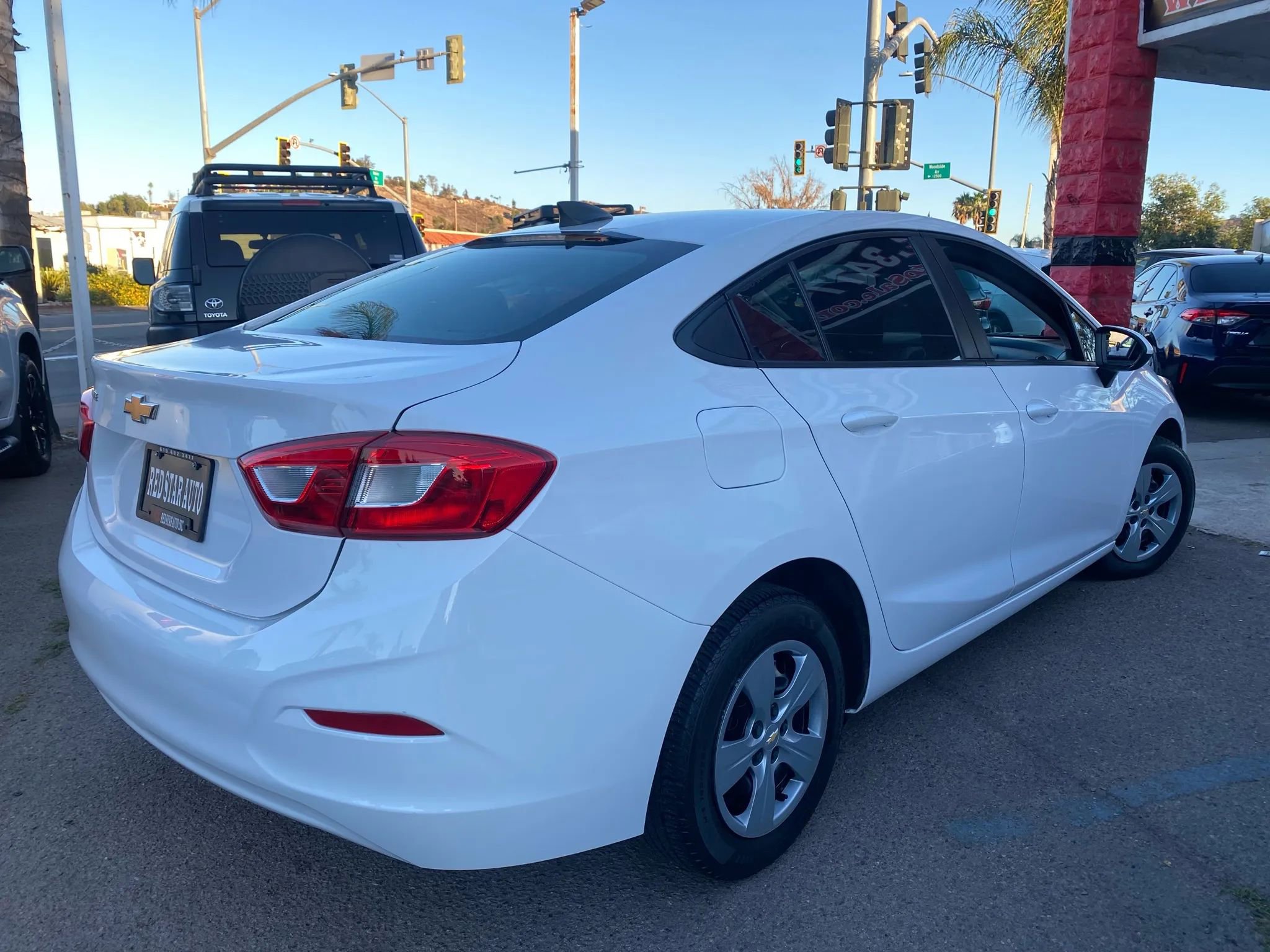 Used 2018 Chevrolet Cruze LS image 7