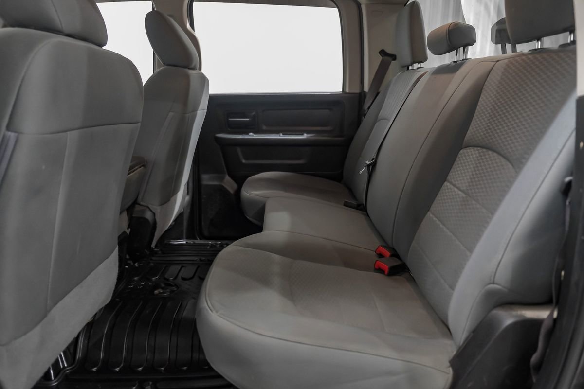 Used 2018 RAM 2500 Tradesman w/ Chrome Appearance Group AWD/4WD image 37