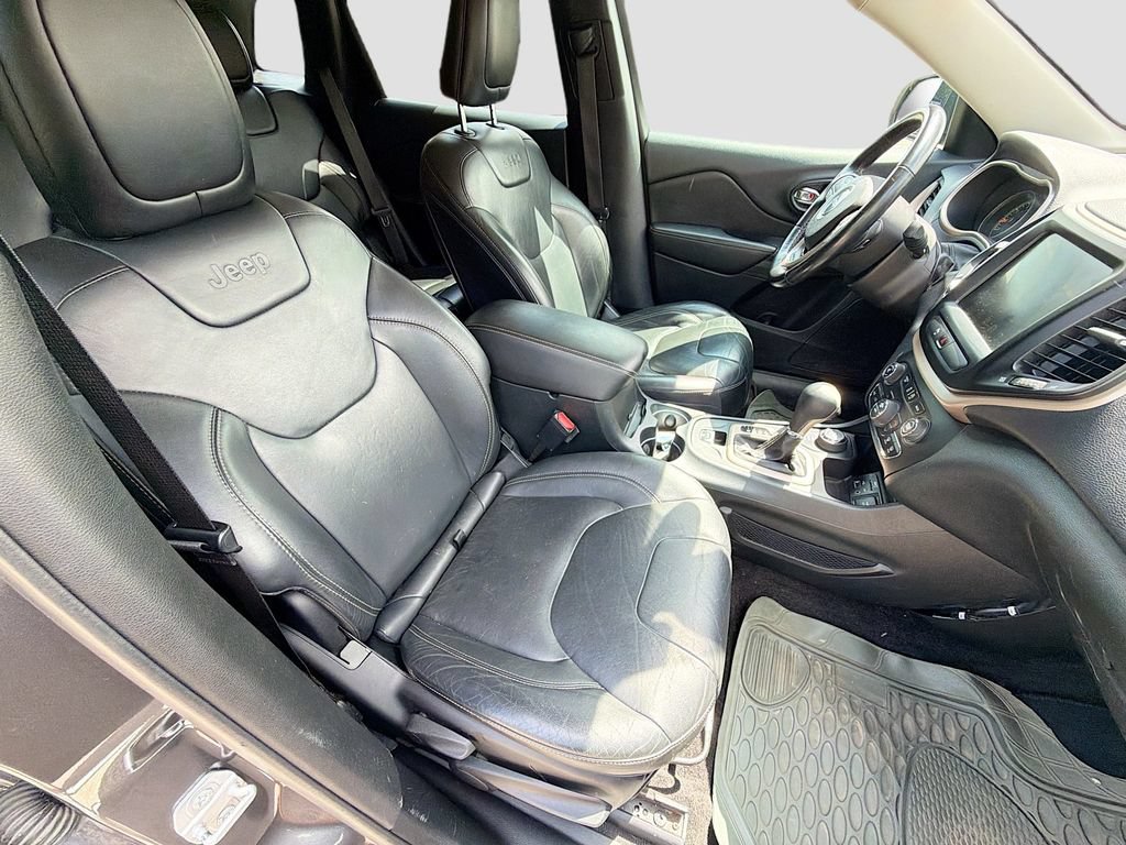 Used 2015 Jeep Cherokee Limited w/ Safetytec Group AWD/4WD image 31