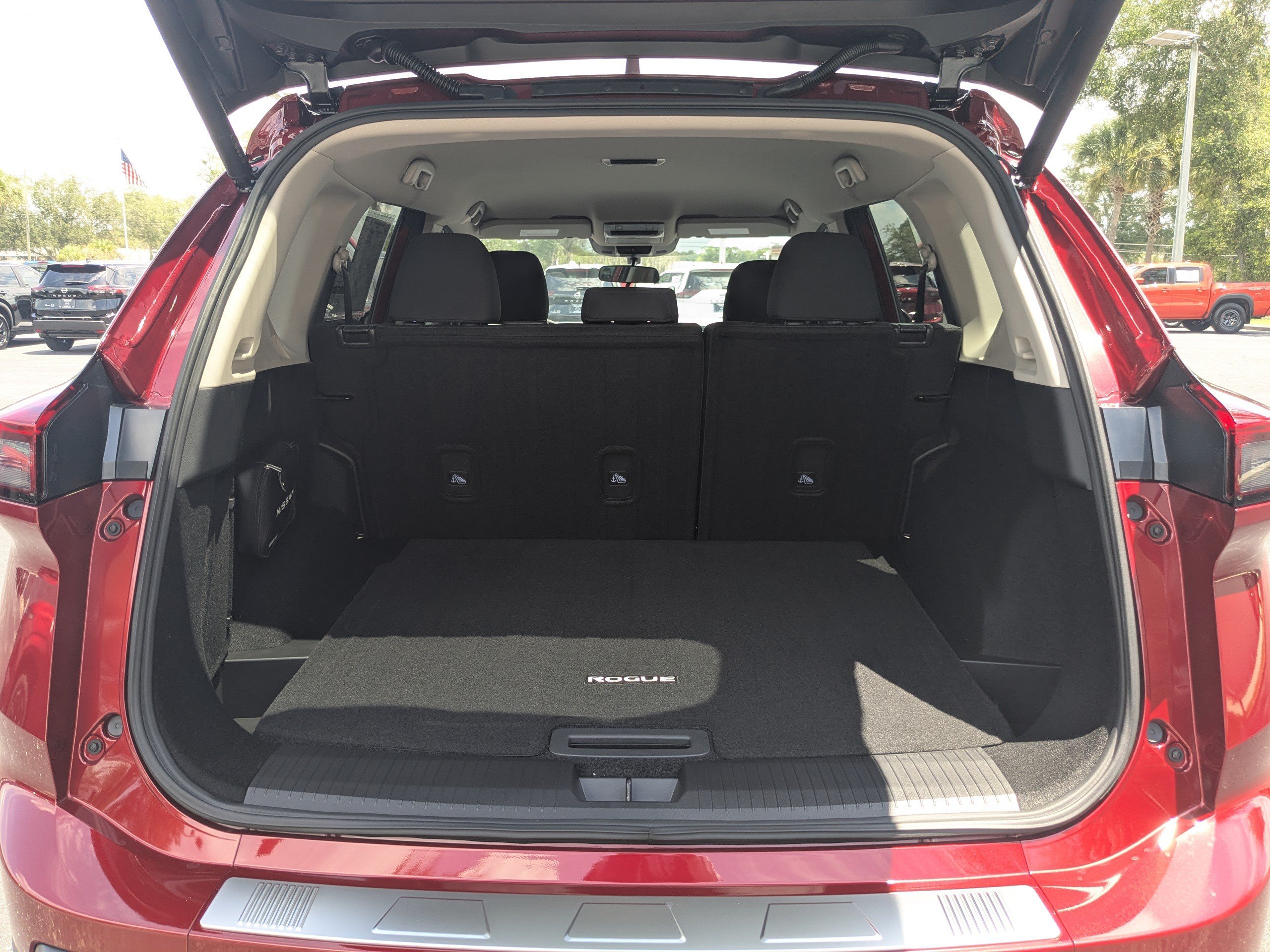 New 2026 Nissan Rogue SV FWD image 12
