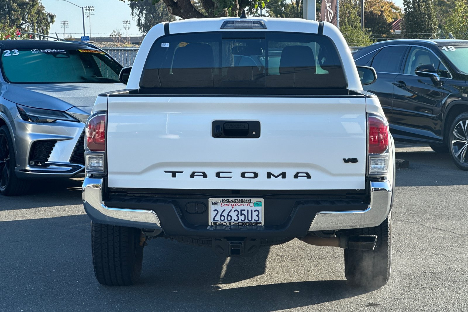 Used 2023 Toyota Tacoma TRD Off-Road w/ Black Out Package (TMS) AWD/4WD image 5