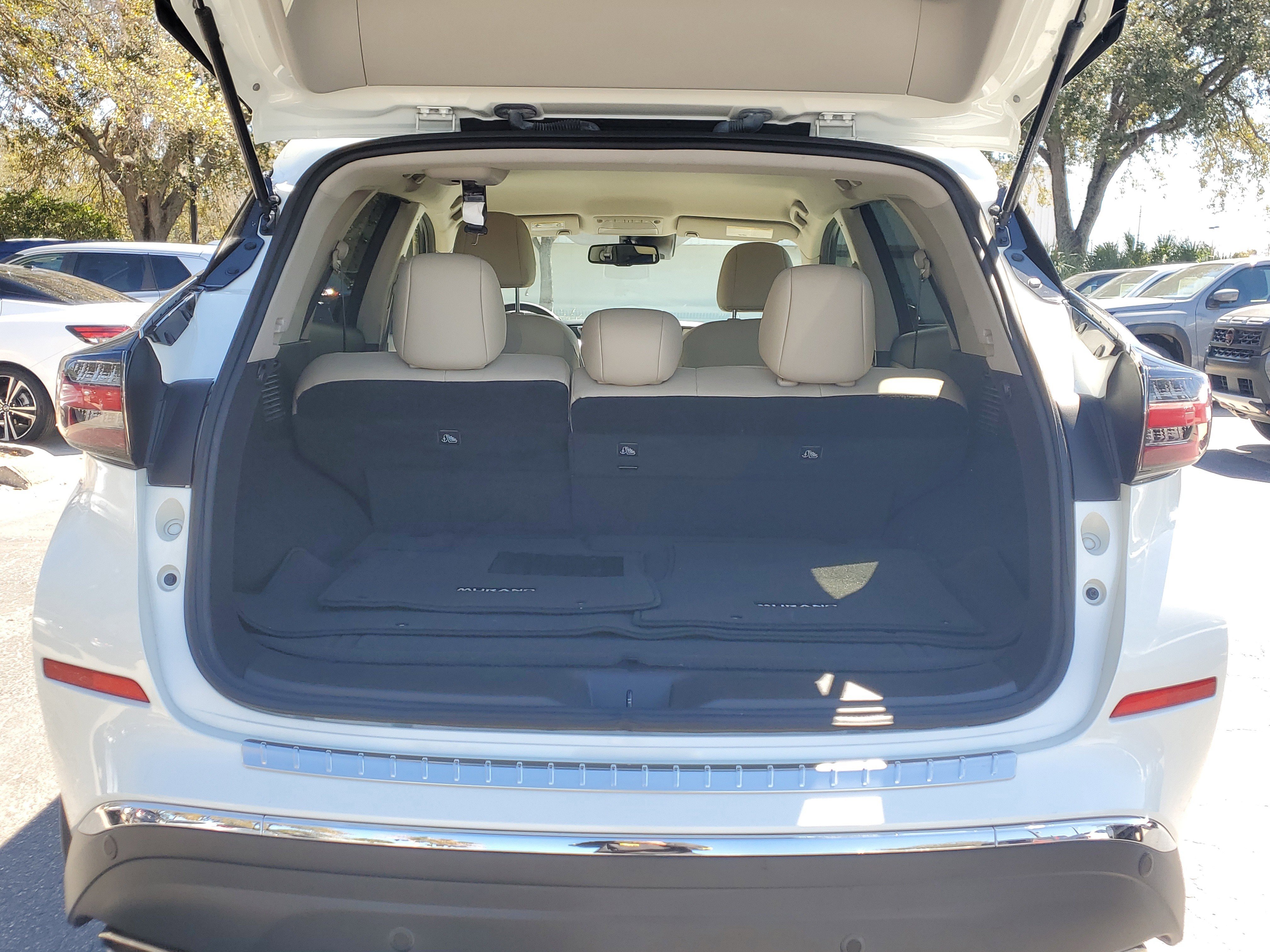 Certified 2023 Nissan Murano SV image 10