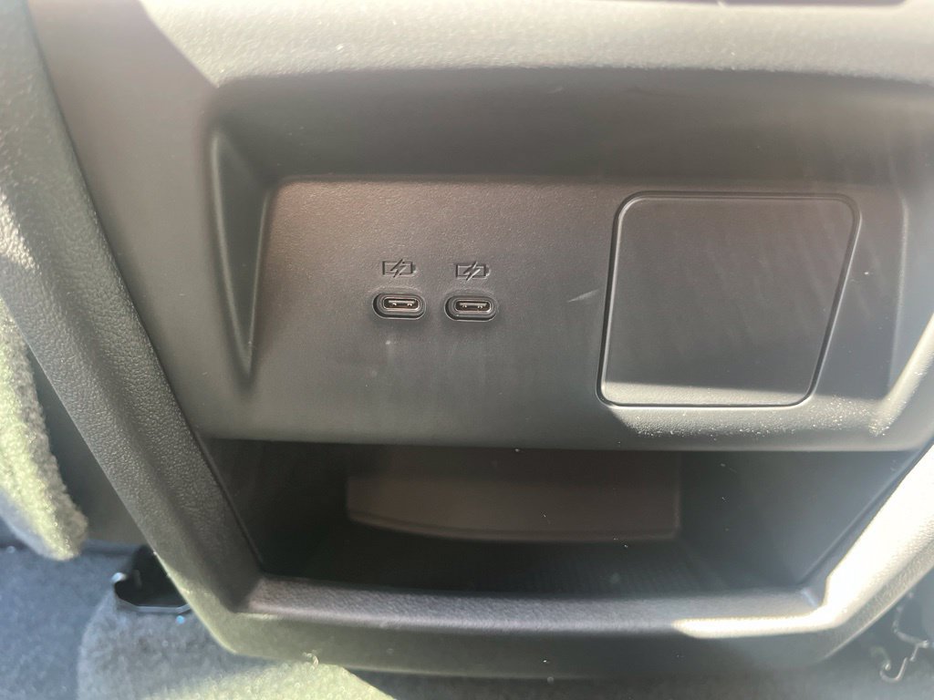 New 2027 Chevrolet Traverse LT w/ Midnight/Sport Edition FWD image 27