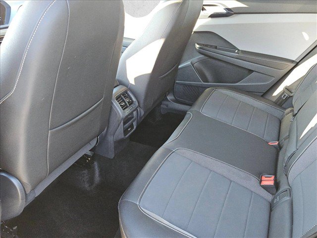 Used 2024 Volkswagen Taos SE AWD/4WD image 19