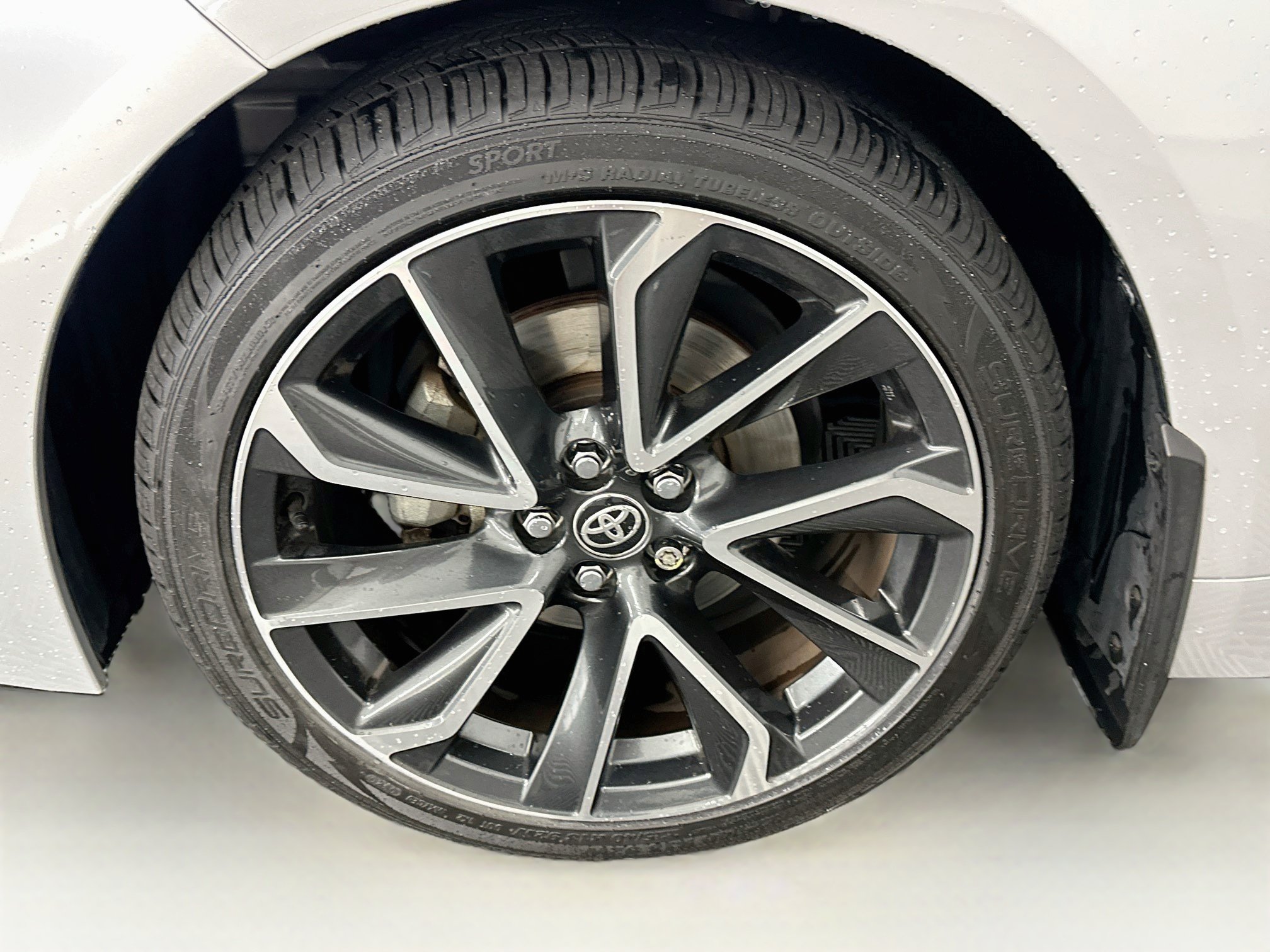 Used 2022 Toyota Corolla SE w/ SE Premium Package FWD image 11