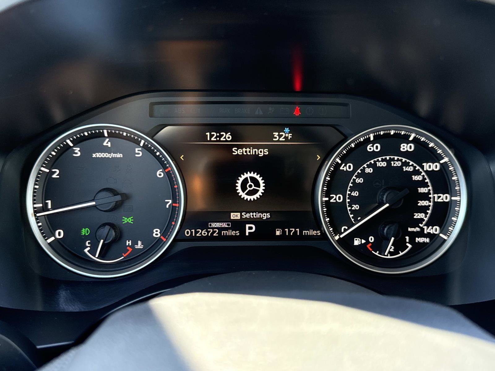 Used 2025 Mitsubishi Outlander SE image 11