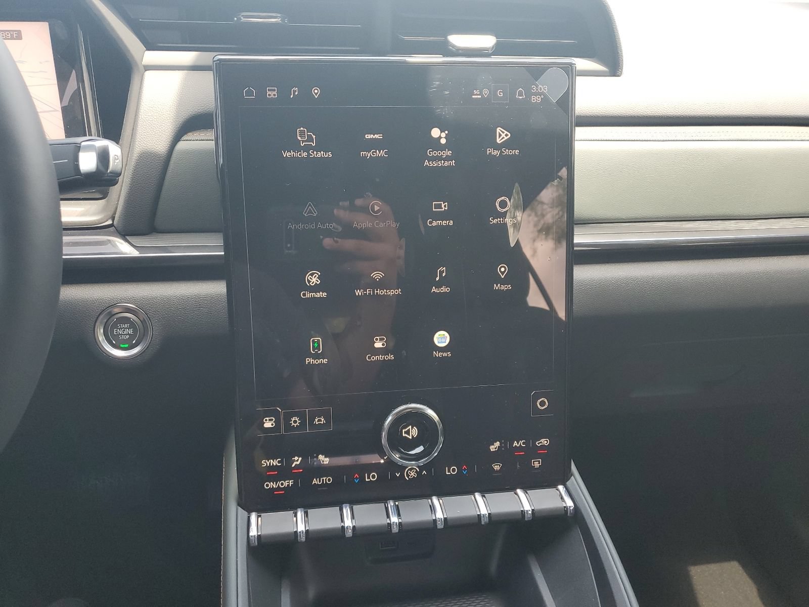 New 2026 GMC Terrain AT4 w/ Technology Package II AWD/4WD image 24