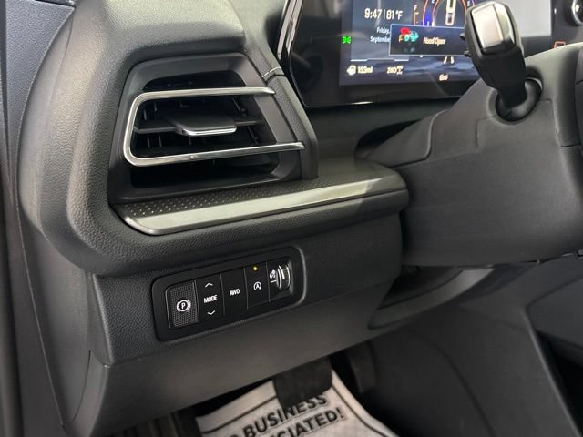 New 2027 Chevrolet Traverse LT w/ Sun and Wheel Package AWD/4WD image 18