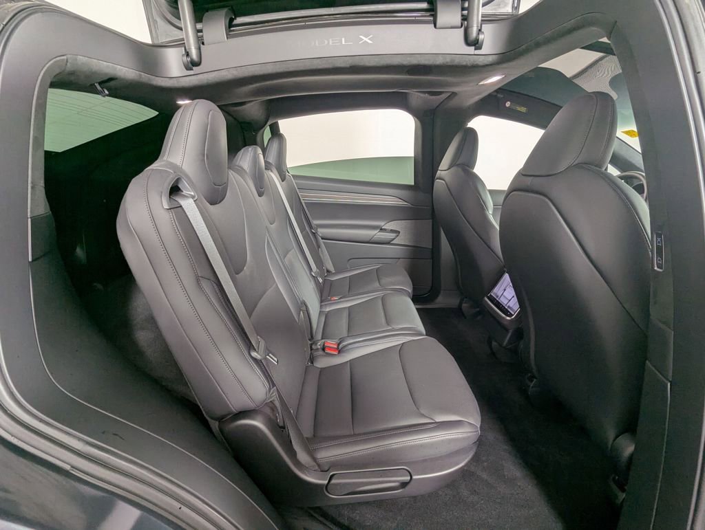 Used 2024 Tesla Model X image 28