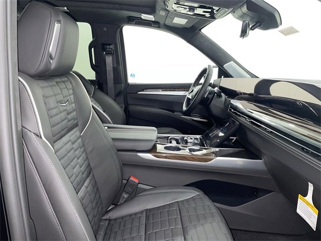 New 2026 Cadillac Escalade Platinum Sport w/ LPO, ONYX Package image 24