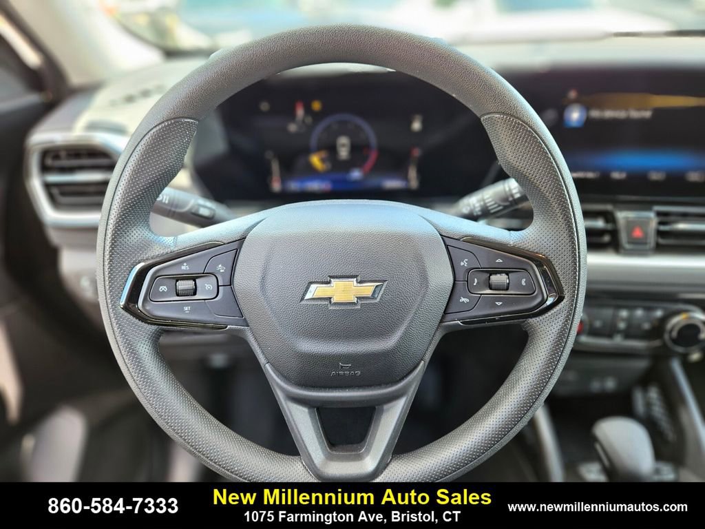 Used 2024 Chevrolet TrailBlazer LT image 26