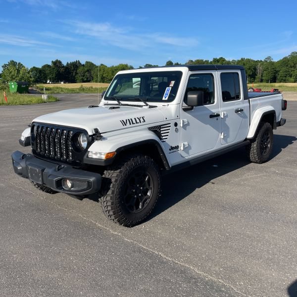 Used 2021 Jeep Gladiator Overland AWD/4WD image 3