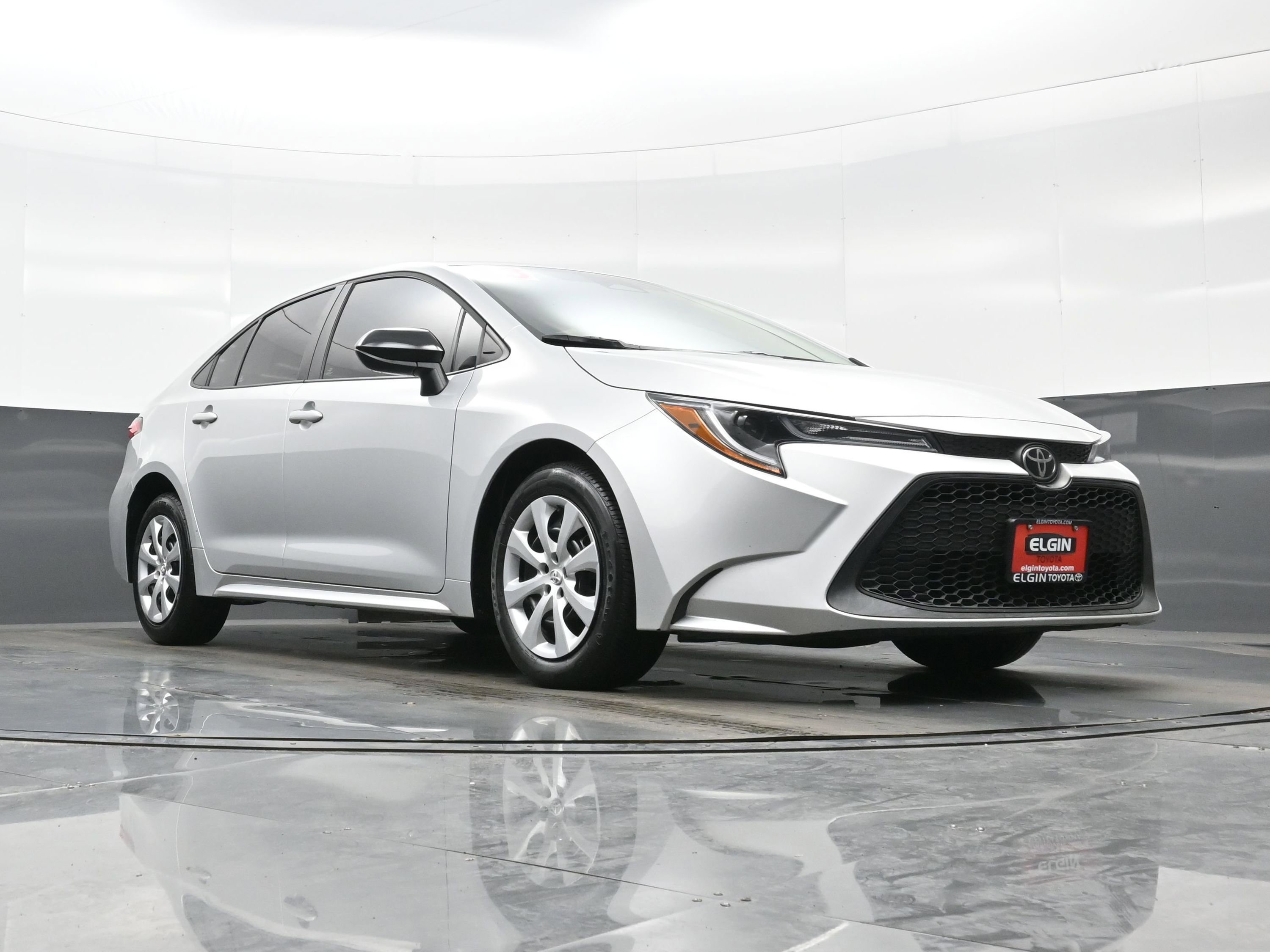 Used 2023 Toyota Corolla LE image 23