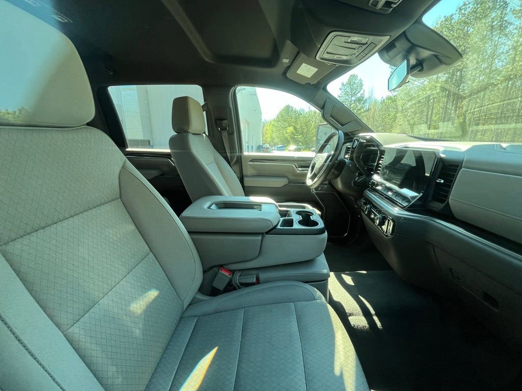 Used 2025 Chevrolet Silverado 2500 LT w/ Convenience Package image 12