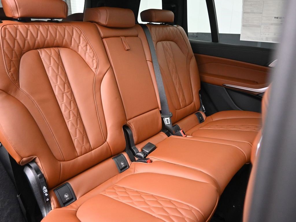 New 2026 BMW X7 xDrive40i w/ M Sport Package image 33