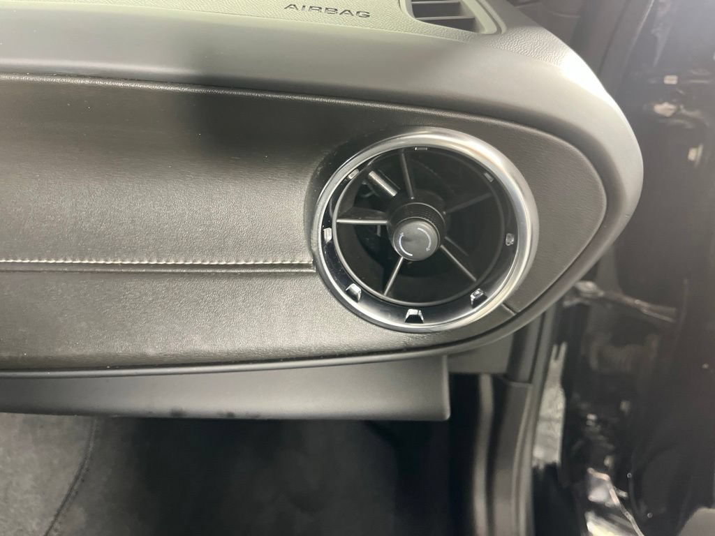 Used 2022 Chevrolet Camaro LT RWD image 16