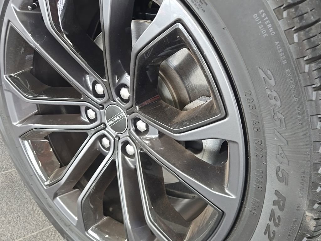 Used 2024 Jeep Grand Wagoneer Series III w/ Quick Order Packagew 28T image 10